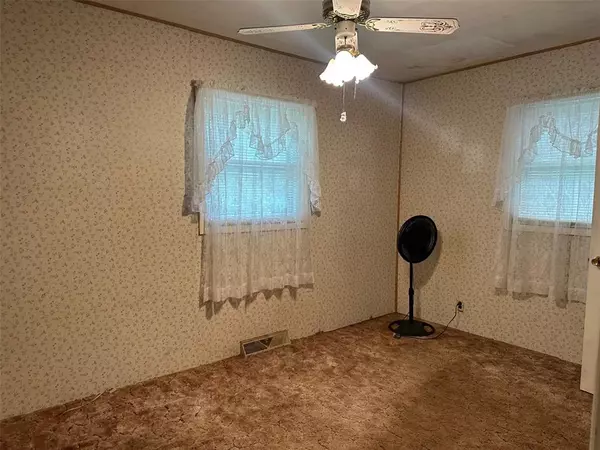 Bismarck, MO 63624,16864 State Highway 32