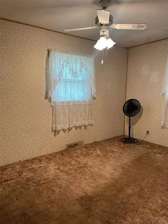 Bismarck, MO 63624,16864 State Highway 32