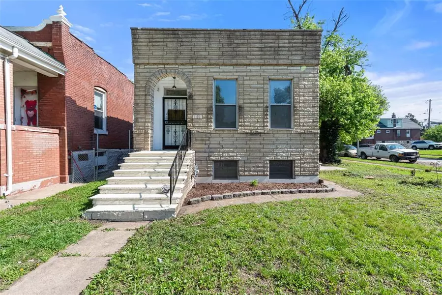 3131 Osceola, St Louis, MO 63111
