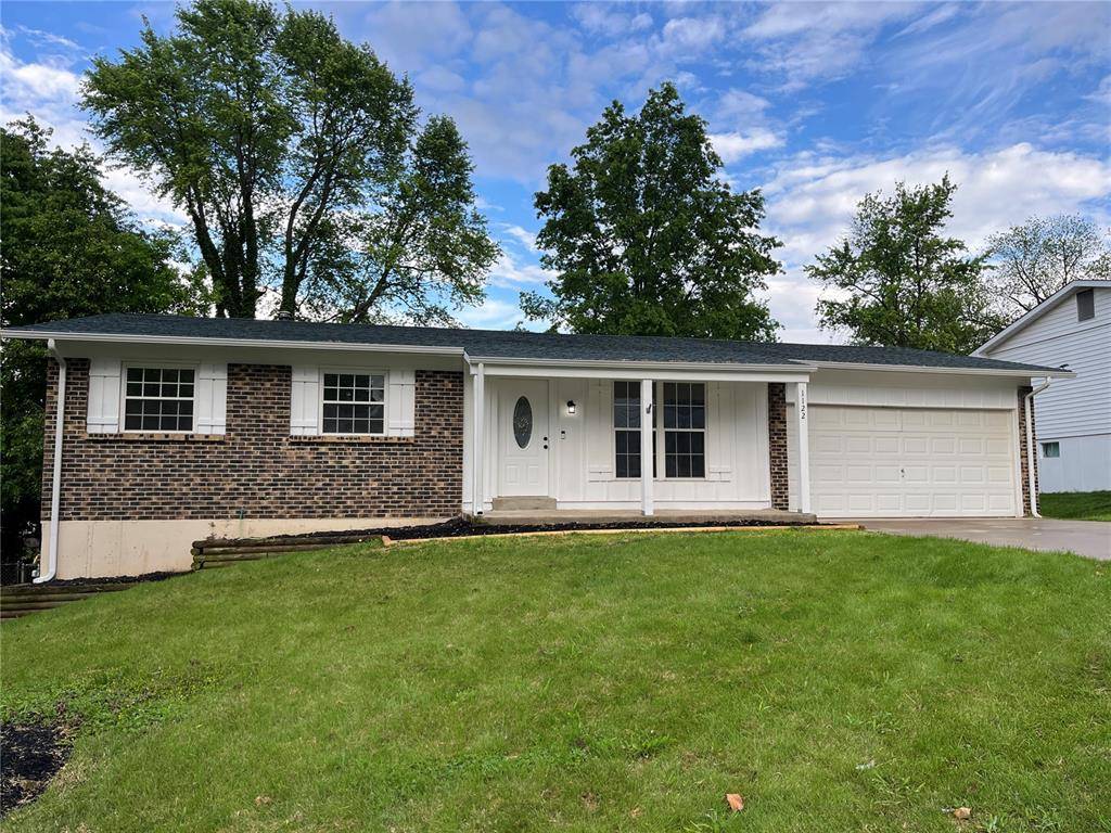 1122 Yorktown DR, St Charles, MO 63303