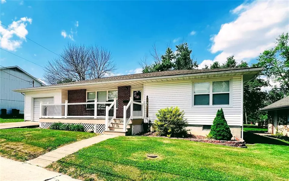218 W Hickory ST, Paris, MO 65275