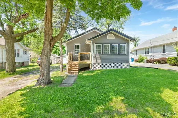 210 Wisconsin AVE, Alton, IL 62002