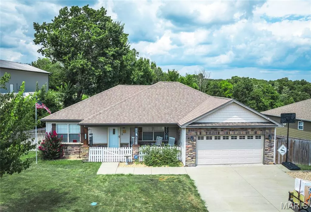 St Robert, MO 65584,106 Brush Creek Pkwy