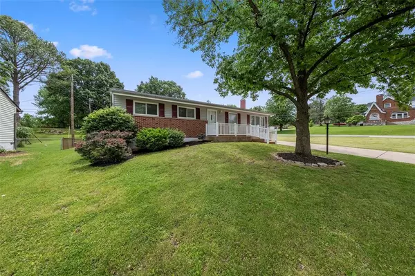 St Louis, MO 63125,3042 Copenhagen DR