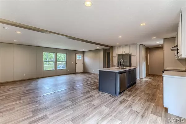 Lebanon, MO 65536,30195 Orchard DR