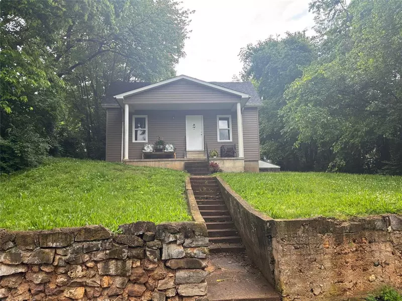 407 S Mine La Motte ST, Fredericktown, MO 63645