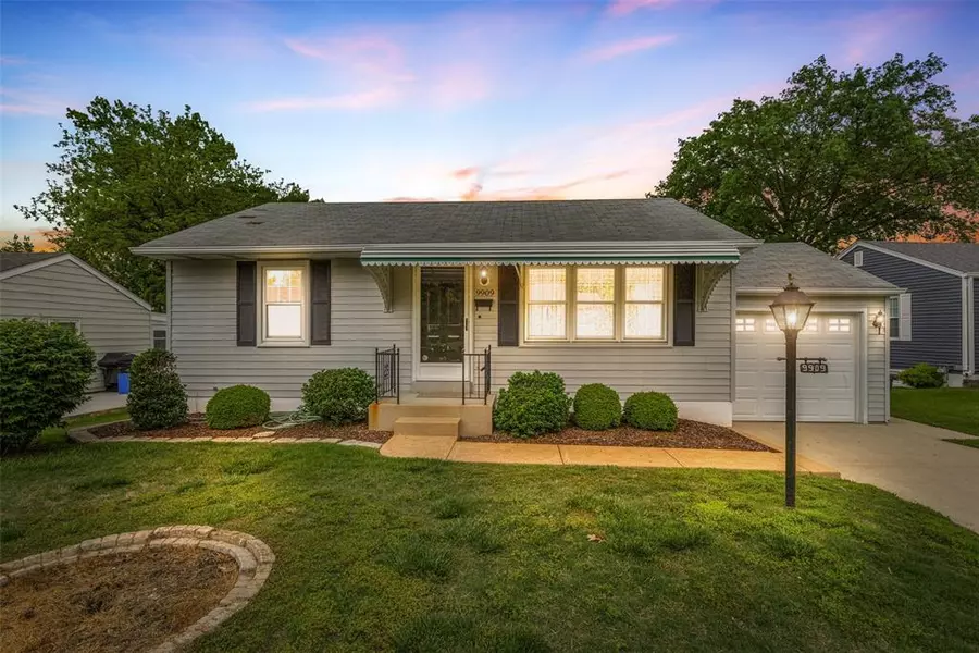 9909 Juniper CT, St Louis, MO 63123