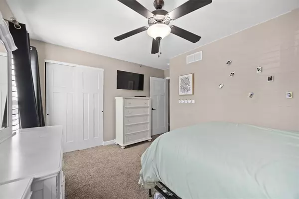 St Jacob, IL 62281,536 W 5th ST