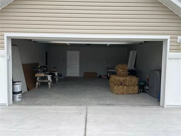 Montgomery City, MO 63361,10 Jaybird Ct