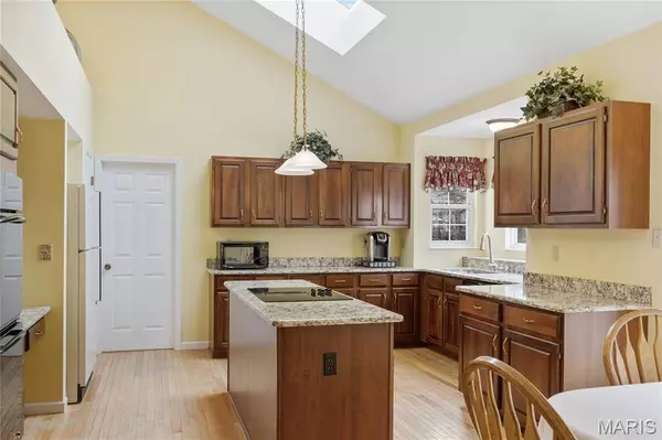 St Louis, MO 63129,7315 Summerfield Manor LN
