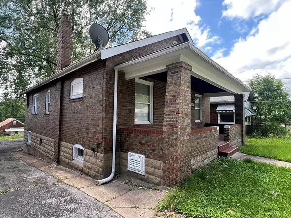 St Louis, MO 63121,6912 Greenway AVE