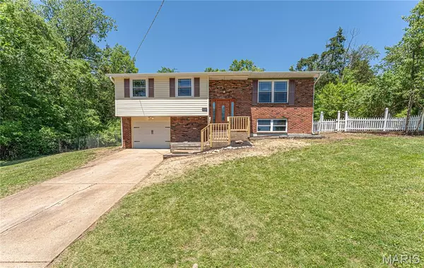 5937 Spur DR, House Springs, MO 63051