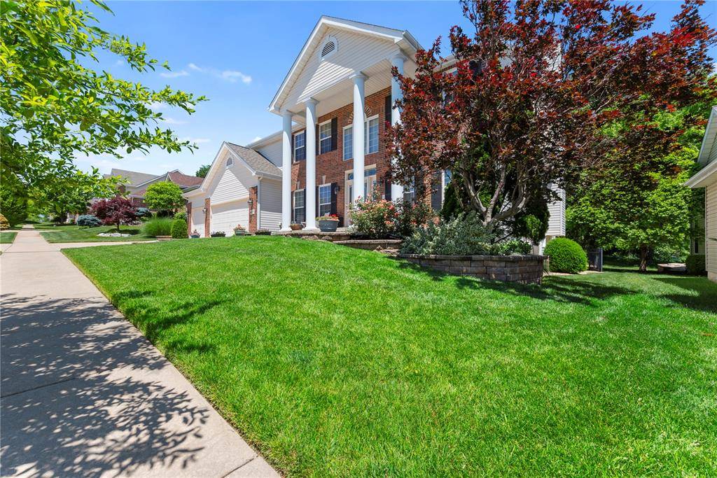 St Peters, MO 63376,427 Scenic DR