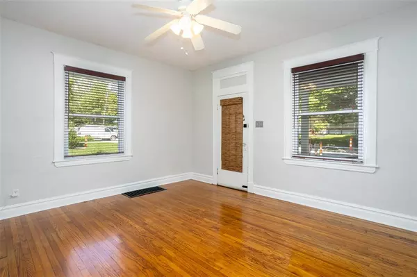 Maplewood, MO 63143,3508 Commonwealth AVE