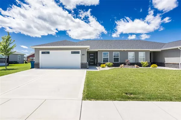 126 Bridgeport DR, Moro, IL 62067