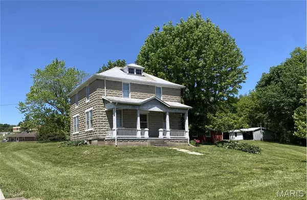 405 W 18th ST, Hermann, MO 65041