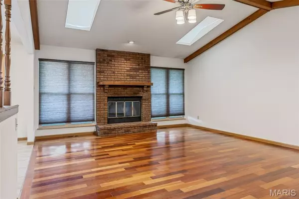 Unincorporated, MO 63304,1101 Claycrest DR