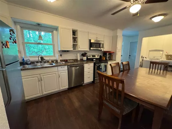 Kahoka, MO 63445,345 Martin AVE