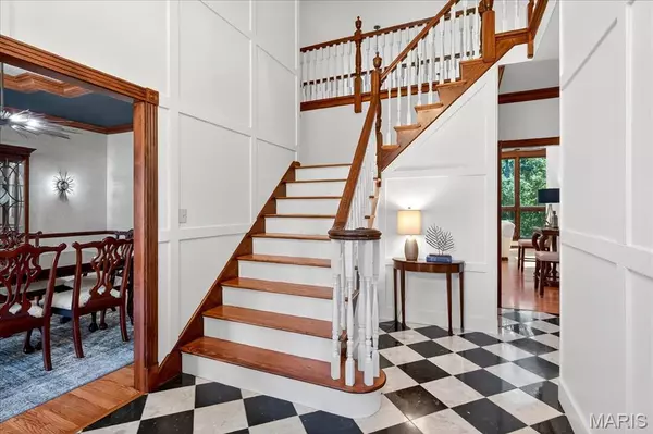 St Louis, MO 63129,6210 Deer Hollow CT