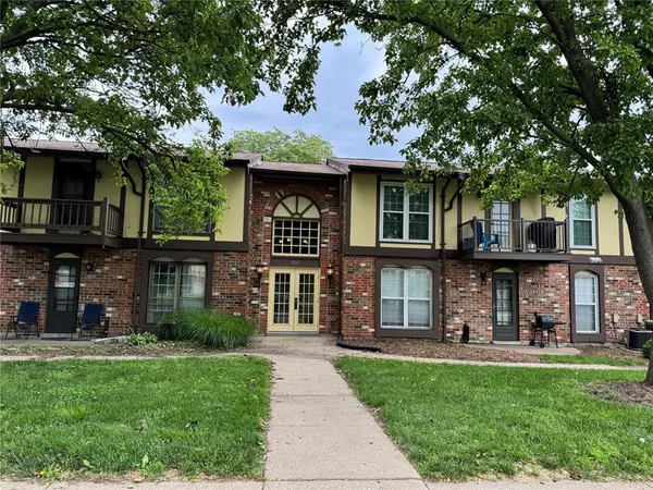 635 Rosetta DR #D,  Florissant,  MO 63031