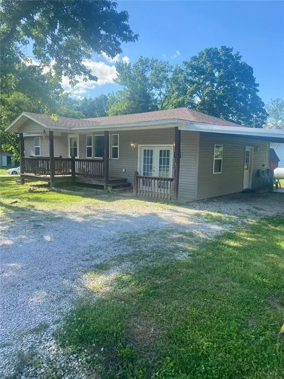 Van Buren, MO 63965,104 Willow St