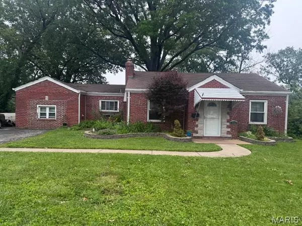 1916 Dyer AVE, MO 63114
