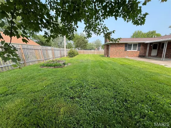 Bowling Green, MO 63334,1319 W Main ST