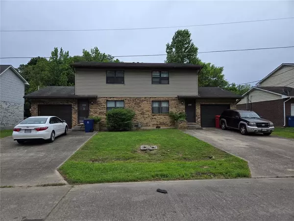 1023 NE Village LN NE, Cape Girardeau, MO 63701