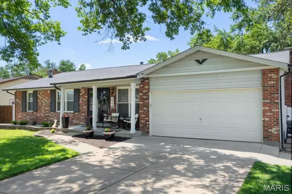St Louis, MO 63129,2774 Ashrock DR