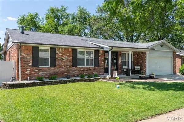 St Louis, MO 63129,2774 Ashrock DR