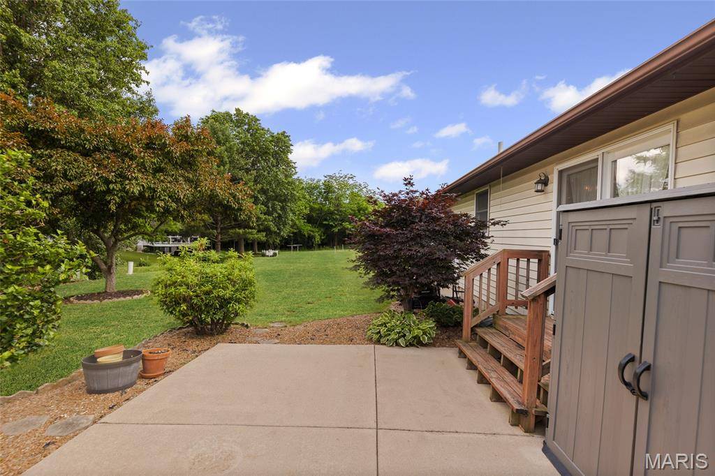 Highland, IL 62249,335 Nottingham LN