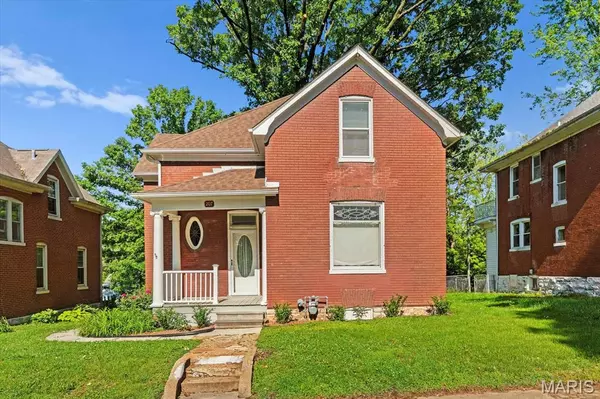 207 Voss PL, Belleville, IL 62220