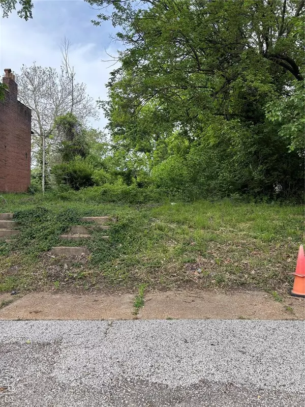 6311 Page AVE, Wellston, MO 63133