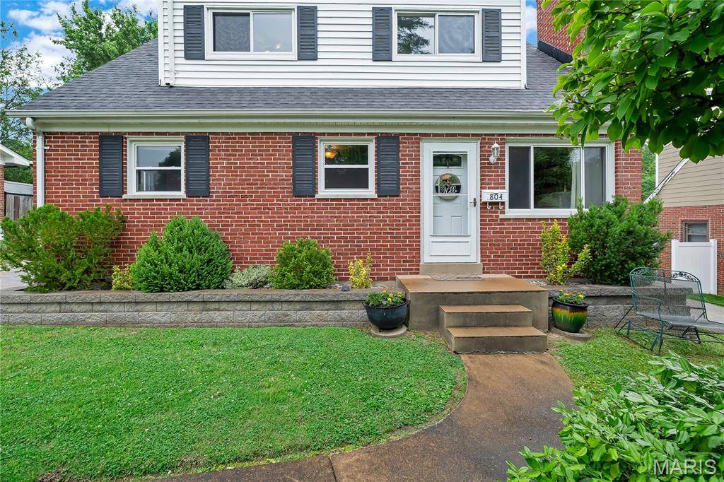 804 Tavalon AVE, Rock Hill, MO 63119