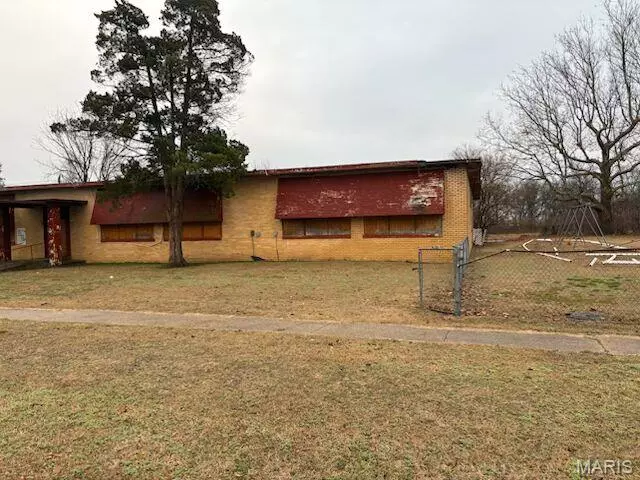 Arbyrd, MO 63821,206 N Douglas ST