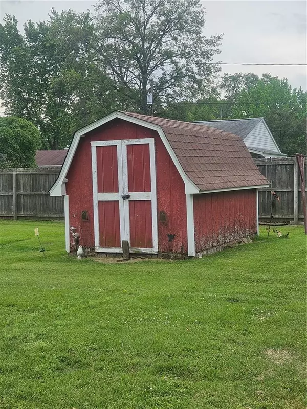 Wood River, IL 62095,525 S 7th ST