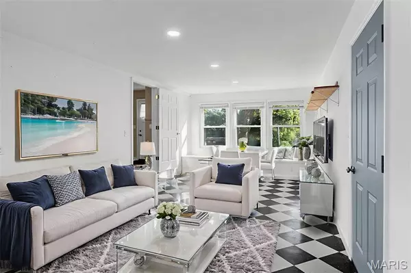 Winfield, MO 63389,2285 E Highway 47