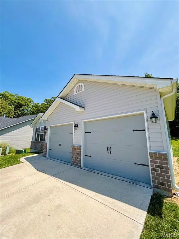 Wright City, MO 63390,590 Indian Lake DR