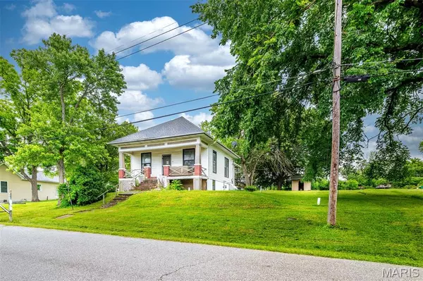 Pevely, MO 63070,402 W 2nd ST