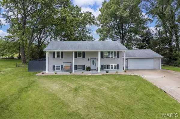 Glen Carbon, IL 62034,12 Glen Hollow RD