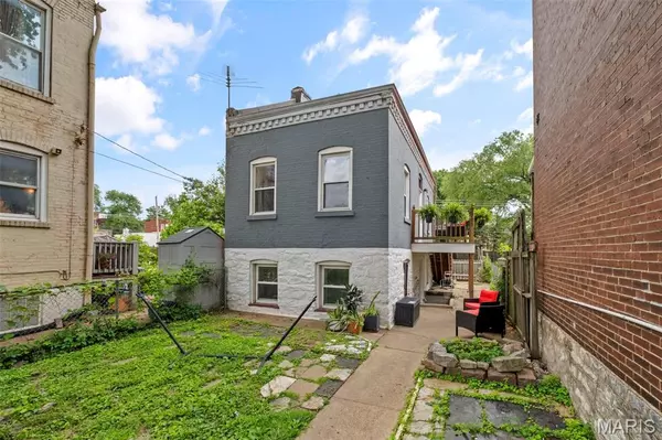 2723 Utah ST, St Louis, MO 63118