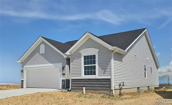1946 Rolling River CIR, St Paul, MO 63366