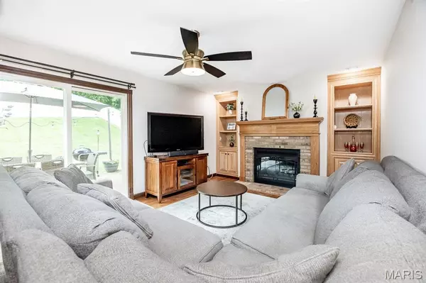 Collinsville, IL 62234,2027 Greenbrier DR