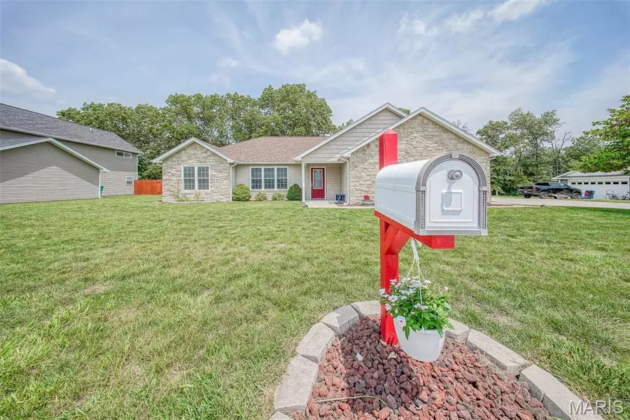 11195 Lexington LN, Rolla, MO 65401