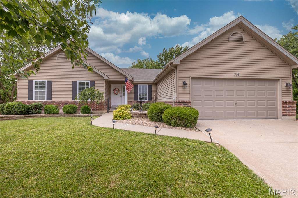 316 Spring Day CT, Lake St Louis, MO 63367