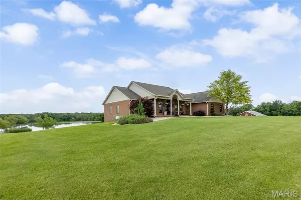 Waterloo, IL 62298,5904 Crowe Farm Rd