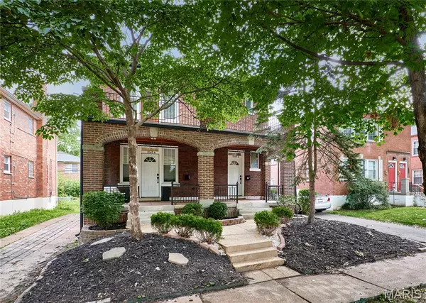 7049 Amherst #A & B, University City, MO 63130