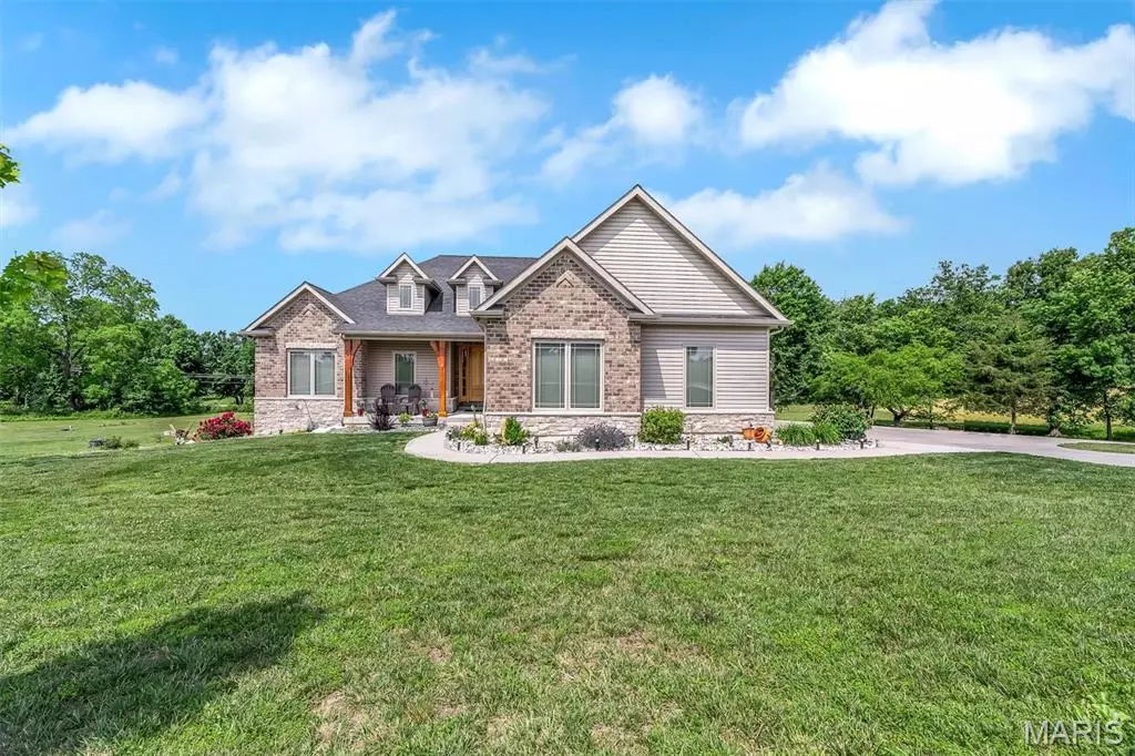 Moscow Mills, MO 63362,3 Davinci CT