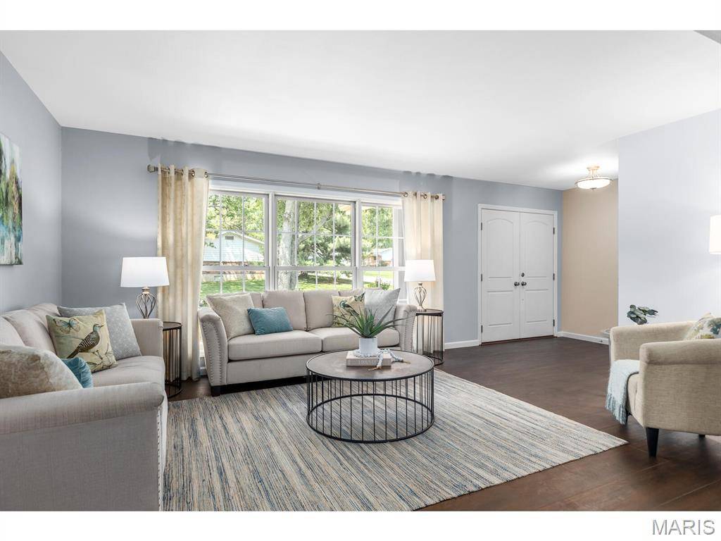 Creve Coeur, MO 63141,12960 Bellerive Estates Dr. DR