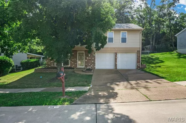 514 Green Forest DR, Fenton, MO 63026